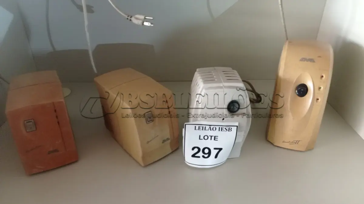 LOTE 297 - 04 ESTABILIZADORES DIVERSOS. (NO ESTADO) ATENÇÃO! FAZER A VISITAÇÃO ANTES DE ARREMATAR, NÃO SABEMOS SE FUNCIONA, LEILÃO NÃO TEM GARANTIA E NEM DEVOLUÇÃO, SUJEITO A POSSÍVEIS AVARIAS VISÍVEIS/OCULTAS E/OU AUSÊNCIA DE COMPONENTES.