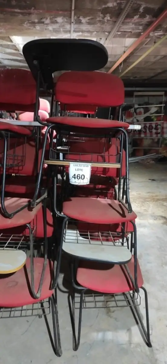 LOTE 460 - 15 CADEIRAS UNIVERSITÁRIAS. (NO ESTADO) ATENÇÃO! FAZER A VISITAÇÃO ANTES DE ARREMATAR, NÃO SABEMOS SE FUNCIONA, LEILÃO NÃO TEM GARANTIA E NEM DEVOLUÇÃO, SUJEITO A POSSÍVEIS AVARIAS VISÍVEIS/OCULTAS E/OU AUSÊNCIA DE COMPONENTES.