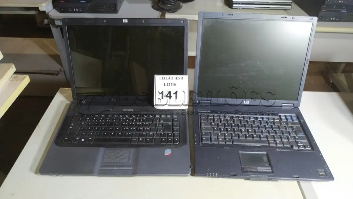 LOTE 141 - 02 NOTEBOOKS HP SEM FONTE. (NO ESTADO) ATENÇÃO! FAZER A VISITAÇÃO ANTES DE ARREMATAR, NÃO SABEMOS SE FUNCIONA, LEILÃO NÃO TEM GARANTIA E NEM DEVOLUÇÃO, SUJEITO A POSSÍVEIS AVARIAS VISÍVEIS/OCULTAS E/OU AUSÊNCIA DE COMPONENTES.