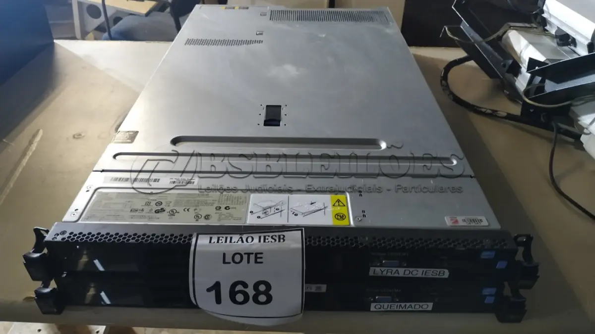 LOTE 168 - 02 SERVIDORES IBM SYSTEM X3550 M4. (NO ESTADO) ATENÇÃO! FAZER A VISITAÇÃO ANTES DE ARREMATAR, NÃO SABEMOS SE FUNCIONA, LEILÃO NÃO TEM GARANTIA E NEM DEVOLUÇÃO, SUJEITO A POSSÍVEIS AVARIAS VISÍVEIS/OCULTAS E/OU AUSÊNCIA DE COMPONENTES.