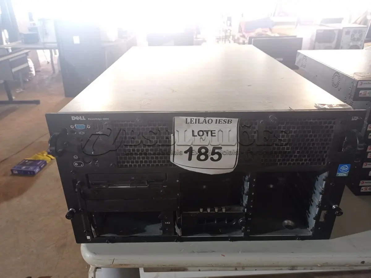 LOTE 185 - 01 SERVIDOR DELL POWER EDGE 6800 INCOMPLETO. (NO ESTADO) ATENÇÃO! FAZER A VISITAÇÃO ANTES DE ARREMATAR, NÃO SABEMOS SE FUNCIONA, LEILÃO NÃO TEM GARANTIA E NEM DEVOLUÇÃO, SUJEITO A POSSÍVEIS AVARIAS VISÍVEIS/OCULTAS E/OU AUSÊNCIA DE COMPONENTES.