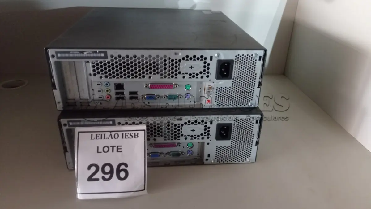 LOTE 296 - 02 CPUS LENOVO. (NO ESTADO) ATENÇÃO! FAZER A VISITAÇÃO ANTES DE ARREMATAR, NÃO SABEMOS SE FUNCIONA, LEILÃO NÃO TEM GARANTIA E NEM DEVOLUÇÃO, SUJEITO A POSSÍVEIS AVARIAS VISÍVEIS/OCULTAS E/OU AUSÊNCIA DE COMPONENTES.