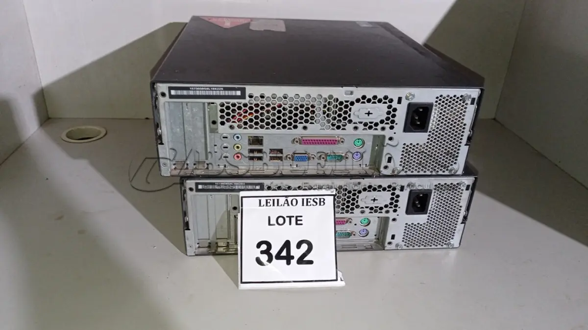 LOTE 342 - 02 CPUS LENOVO. (NO ESTADO) ATENÇÃO! FAZER A VISITAÇÃO ANTES DE ARREMATAR, NÃO SABEMOS SE FUNCIONA, LEILÃO NÃO TEM GARANTIA E NEM DEVOLUÇÃO, SUJEITO A POSSÍVEIS AVARIAS VISÍVEIS/OCULTAS E/OU AUSÊNCIA DE COMPONENTES.