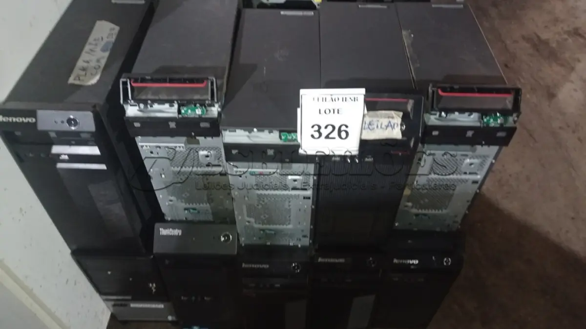 LOTE 326 - 10 CPUS PARA RETIRADAS DE PEÇAS. (NO ESTADO) ATENÇÃO! FAZER A VISITAÇÃO ANTES DE ARREMATAR, NÃO SABEMOS SE FUNCIONA, LEILÃO NÃO TEM GARANTIA E NEM DEVOLUÇÃO, SUJEITO A POSSÍVEIS AVARIAS VISÍVEIS/OCULTAS E/OU AUSÊNCIA DE COMPONENTES.