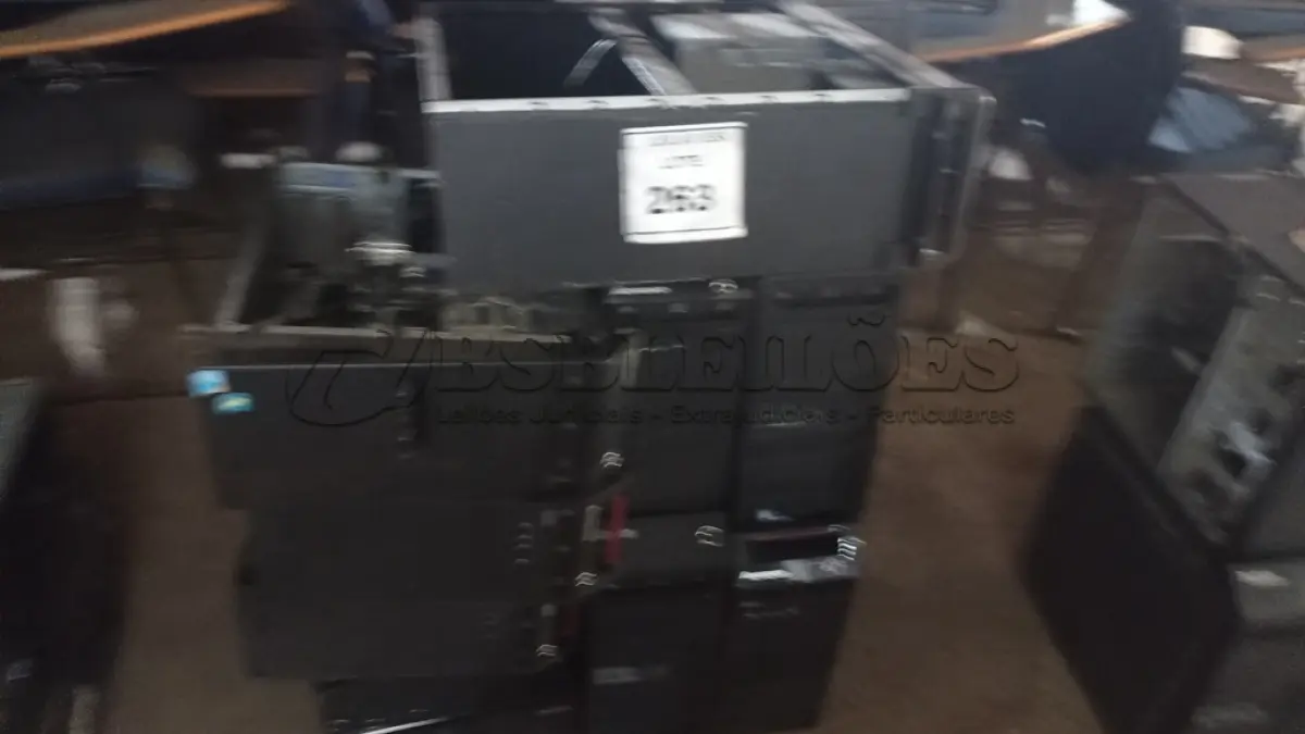 LOTE 263 - 10 CPUS MODELOS DIVERSOS PARA RETIRADA DE PEÇAS. (NO ESTADO) ATENÇÃO! FAZER A VISITAÇÃO ANTES DE ARREMATAR, NÃO SABEMOS SE FUNCIONA, LEILÃO NÃO TEM GARANTIA E NEM DEVOLUÇÃO, SUJEITO A POSSÍVEIS AVARIAS VISÍVEIS/OCULTAS E/OU AUSÊNCIA DE COMPONENTES.