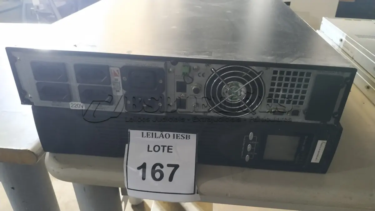 LOTE 167 - 02 NOBREAKS PARA SERVIDORES. (NO ESTADO) ATENÇÃO! FAZER A VISITAÇÃO ANTES DE ARREMATAR, NÃO SABEMOS SE FUNCIONA, LEILÃO NÃO TEM GARANTIA E NEM DEVOLUÇÃO, SUJEITO A POSSÍVEIS AVARIAS VISÍVEIS/OCULTAS E/OU AUSÊNCIA DE COMPONENTES.