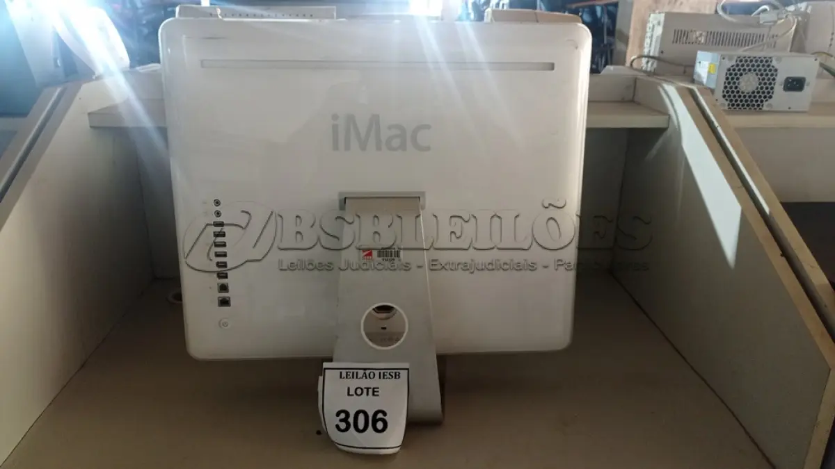LOTE 306 -  01 IMAC. (NO ESTADO) ATENÇÃO! FAZER A VISITAÇÃO ANTES DE ARREMATAR, NÃO SABEMOS SE FUNCIONA, LEILÃO NÃO TEM GARANTIA E NEM DEVOLUÇÃO, SUJEITO A POSSÍVEIS AVARIAS VISÍVEIS/OCULTAS E/OU AUSÊNCIA DE COMPONENTES.
