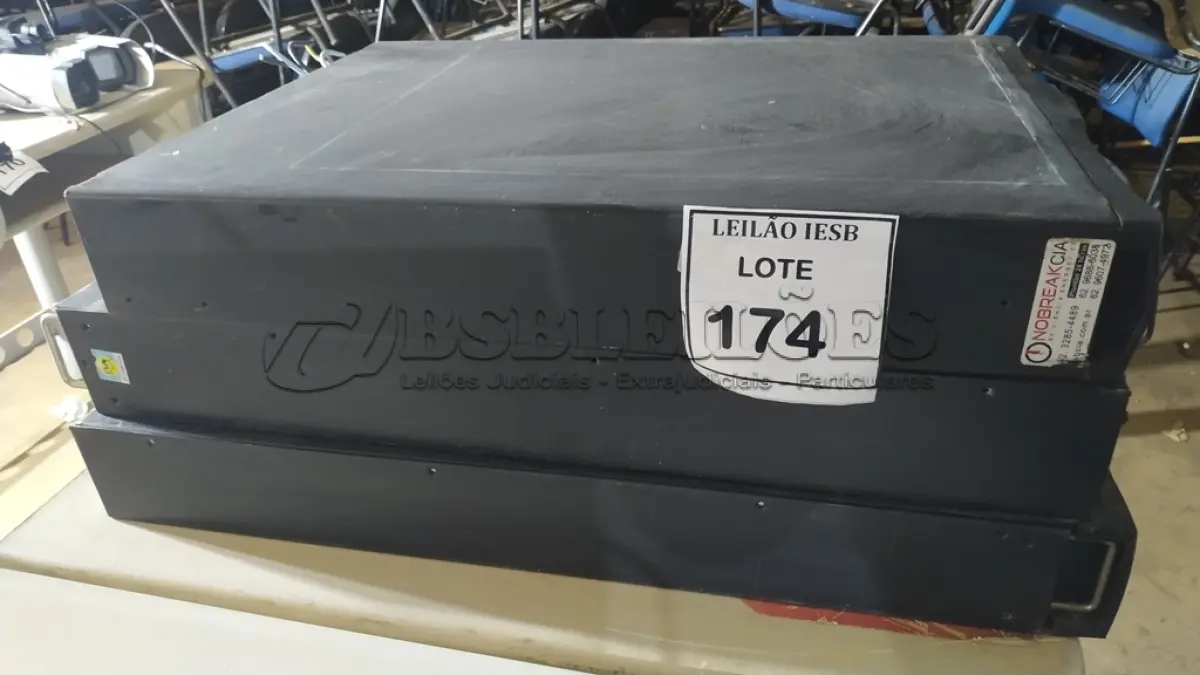 LOTE 174 - 03 NOBREAKS PARA SERVIDORES. (NO ESTADO) ATENÇÃO! FAZER A VISITAÇÃO ANTES DE ARREMATAR, NÃO SABEMOS SE FUNCIONA, LEILÃO NÃO TEM GARANTIA E NEM DEVOLUÇÃO, SUJEITO A POSSÍVEIS AVARIAS VISÍVEIS/OCULTAS E/OU AUSÊNCIA DE COMPONENTES.