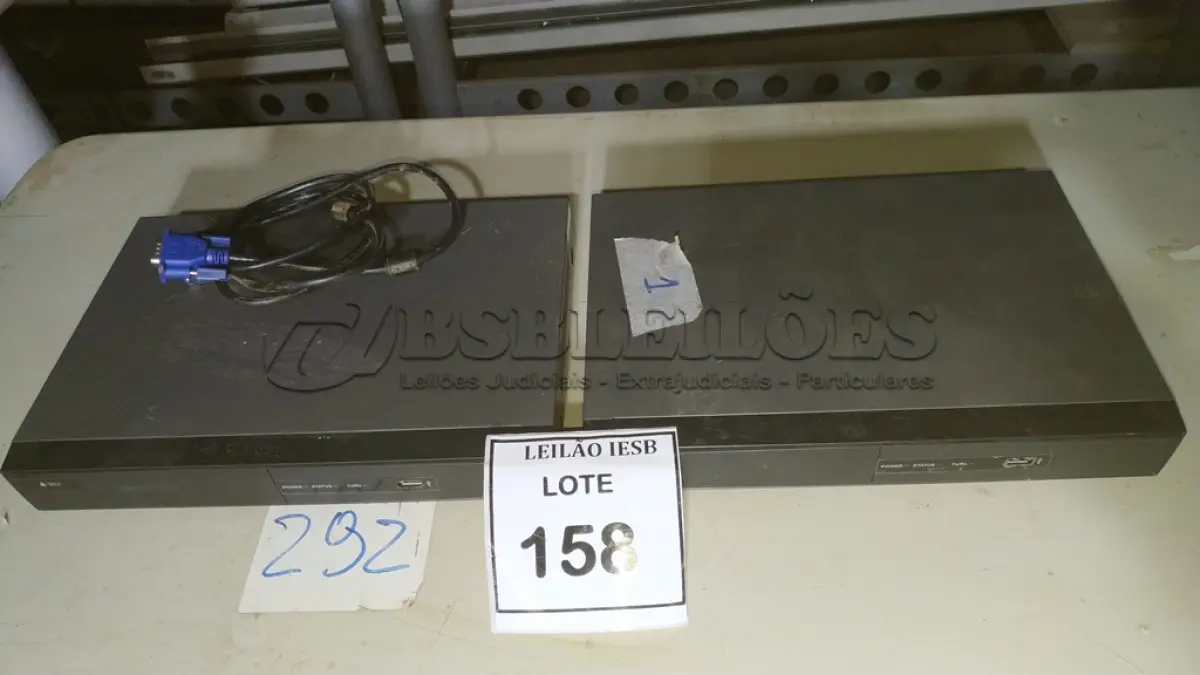 LOTE 158 - 02 DVRS 16 CANAIS SEM MARCA APARENTE. (NO ESTADO) ATENÇÃO! FAZER A VISITAÇÃO ANTES DE ARREMATAR, NÃO SABEMOS SE FUNCIONA, LEILÃO NÃO TEM GARANTIA E NEM DEVOLUÇÃO, SUJEITO A POSSÍVEIS AVARIAS VISÍVEIS/OCULTAS E/OU AUSÊNCIA DE COMPONENTES.