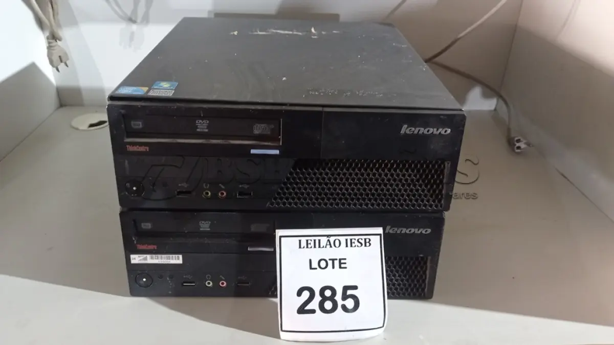 LOTE 285 - 02 CPUS LENOVO. (NO ESTADO) ATENÇÃO! FAZER A VISITAÇÃO ANTES DE ARREMATAR, NÃO SABEMOS SE FUNCIONA, LEILÃO NÃO TEM GARANTIA E NEM DEVOLUÇÃO, SUJEITO A POSSÍVEIS AVARIAS VISÍVEIS/OCULTAS E/OU AUSÊNCIA DE COMPONENTES.