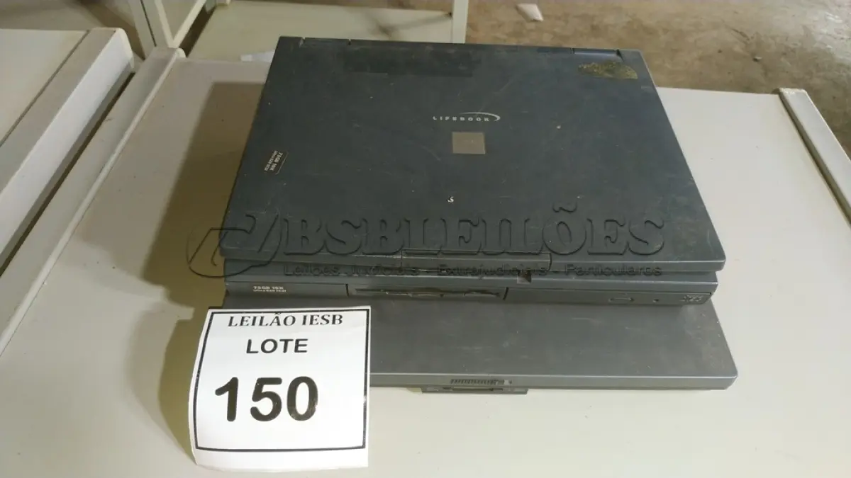 LOTE 150 - 01 NOTEBOOK HP E 01 ELITE BOOK FUJITSU SEM FONTE. (NO ESTADO) ATENÇÃO! FAZER A VISITAÇÃO ANTES DE ARREMATAR, NÃO SABEMOS SE FUNCIONA, LEILÃO NÃO TEM GARANTIA E NEM DEVOLUÇÃO, SUJEITO A POSSÍVEIS AVARIAS VISÍVEIS/OCULTAS E/OU AUSÊNCIA DE COMPONENTES.