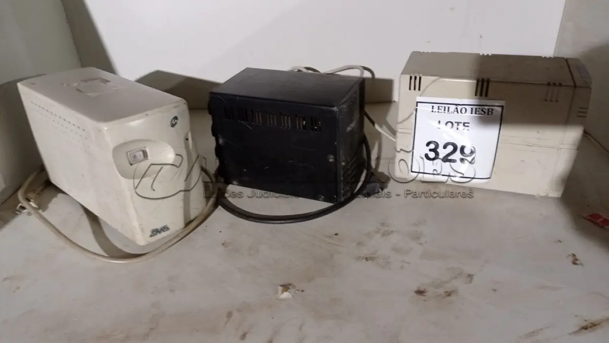LOTE 329 - 03 ESTABILIZADORES DIVERSOS. (NO ESTADO) ATENÇÃO! FAZER A VISITAÇÃO ANTES DE ARREMATAR, NÃO SABEMOS SE FUNCIONA, LEILÃO NÃO TEM GARANTIA E NEM DEVOLUÇÃO, SUJEITO A POSSÍVEIS AVARIAS VISÍVEIS/OCULTAS E/OU AUSÊNCIA DE COMPONENTES.
