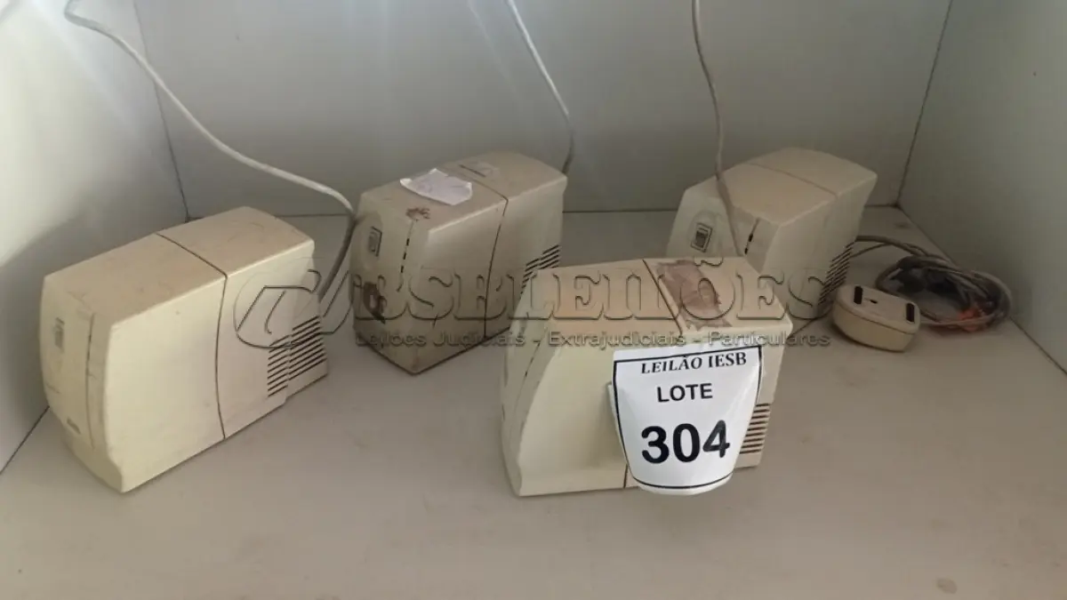 LOTE 304 - 04 ESTABILIZADORES DIVERSOS. (NO ESTADO) ATENÇÃO! FAZER A VISITAÇÃO ANTES DE ARREMATAR, NÃO SABEMOS SE FUNCIONA, LEILÃO NÃO TEM GARANTIA E NEM DEVOLUÇÃO, SUJEITO A POSSÍVEIS AVARIAS VISÍVEIS/OCULTAS E/OU AUSÊNCIA DE COMPONENTES.