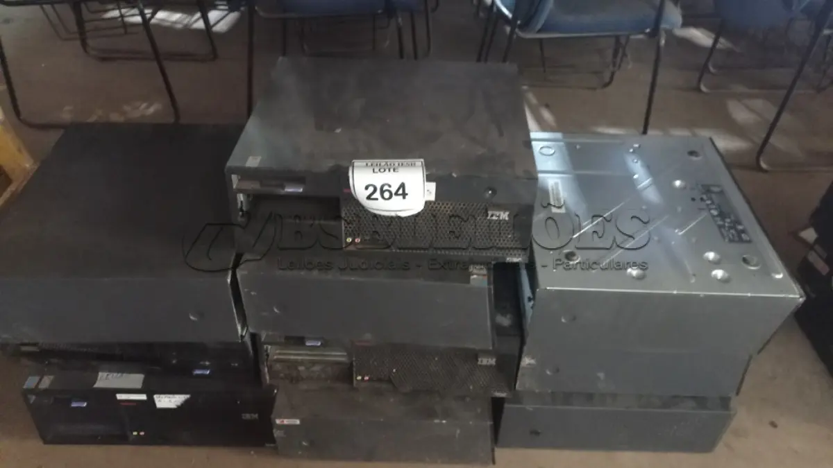 LOTE 264 - 10 CPUS IBM PARA RETIRADA DE PEÇAS. (NO ESTADO) ATENÇÃO! FAZER A VISITAÇÃO ANTES DE ARREMATAR, NÃO SABEMOS SE FUNCIONA, LEILÃO NÃO TEM GARANTIA E NEM DEVOLUÇÃO, SUJEITO A POSSÍVEIS AVARIAS VISÍVEIS/OCULTAS E/OU AUSÊNCIA DE COMPONENTES.