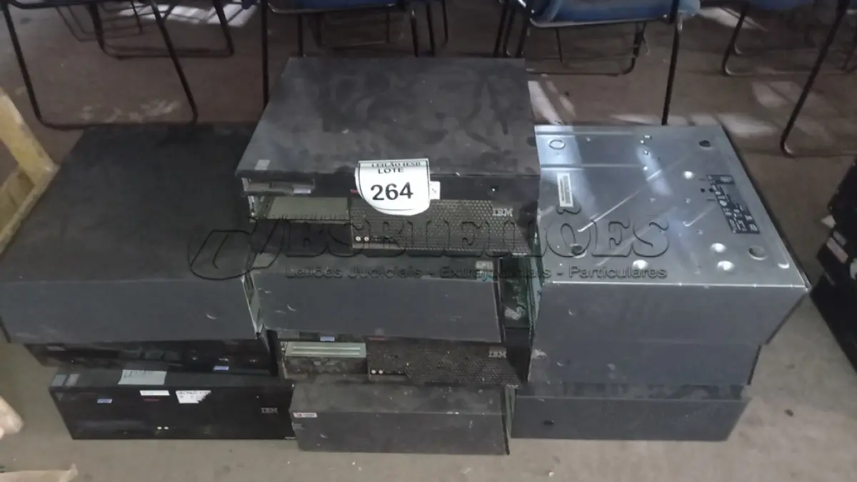 LOTE 264 - 10 CPUS IBM PARA RETIRADA DE PEÇAS. (NO ESTADO) ATENÇÃO! FAZER A VISITAÇÃO ANTES DE ARREMATAR, NÃO SABEMOS SE FUNCIONA, LEILÃO NÃO TEM GARANTIA E NEM DEVOLUÇÃO, SUJEITO A POSSÍVEIS AVARIAS VISÍVEIS/OCULTAS E/OU AUSÊNCIA DE COMPONENTES.