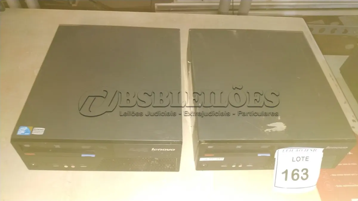 LOTE 163 - 02 CPUS LENOVO. (NO ESTADO) ATENÇÃO! FAZER A VISITAÇÃO ANTES DE ARREMATAR, NÃO SABEMOS SE FUNCIONA, LEILÃO NÃO TEM GARANTIA E NEM DEVOLUÇÃO, SUJEITO A POSSÍVEIS AVARIAS VISÍVEIS/OCULTAS E/OU AUSÊNCIA DE COMPONENTES.