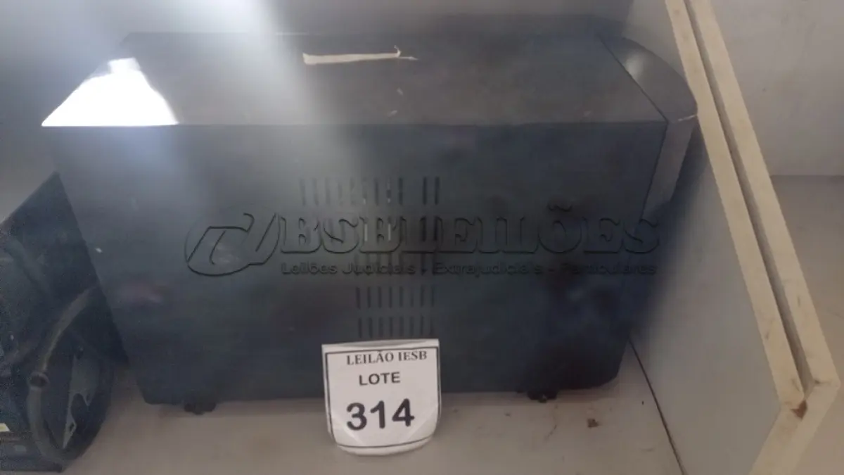 LOTE 314 - 01 NOBREAK SMS. (NO ESTADO) ATENÇÃO! FAZER A VISITAÇÃO ANTES DE ARREMATAR, NÃO SABEMOS SE FUNCIONA, LEILÃO NÃO TEM GARANTIA E NEM DEVOLUÇÃO, SUJEITO A POSSÍVEIS AVARIAS VISÍVEIS/OCULTAS E/OU AUSÊNCIA DE COMPONENTES.