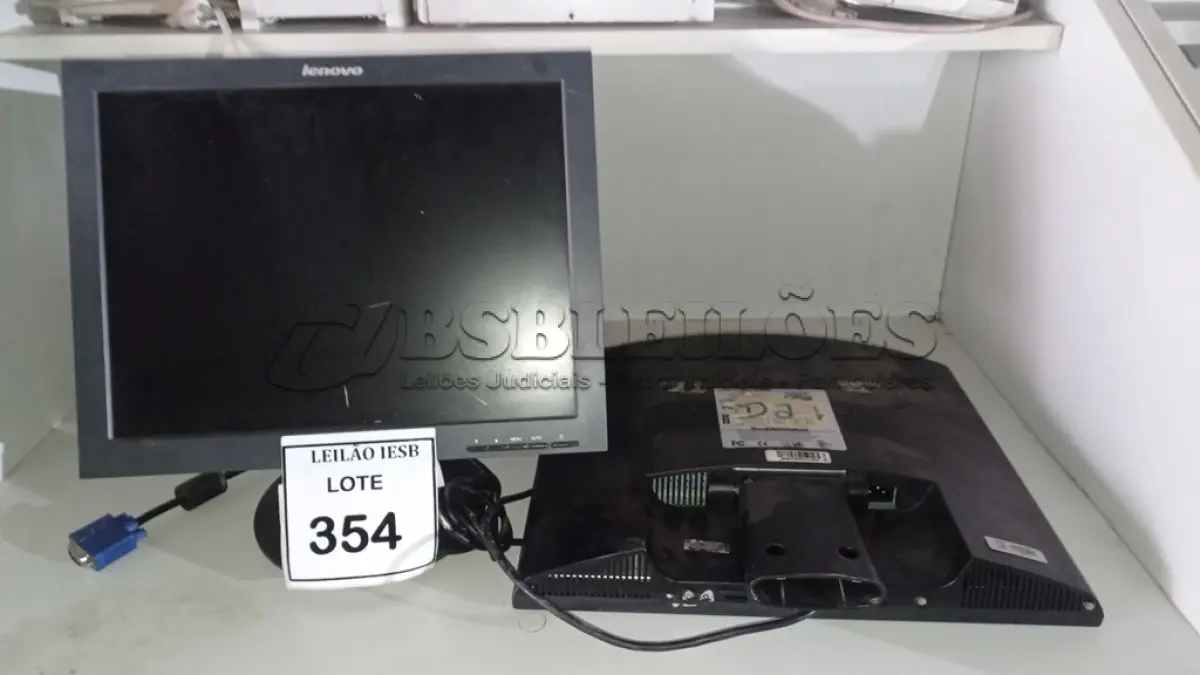 LOTE 354 - 01 MONITOR LENOVO E 01 MONITOR PROVIEW. (NO ESTADO) ATENÇÃO! FAZER A VISITAÇÃO ANTES DE ARREMATAR, NÃO SABEMOS SE FUNCIONA, LEILÃO NÃO TEM GARANTIA E NEM DEVOLUÇÃO, SUJEITO A POSSÍVEIS AVARIAS VISÍVEIS/OCULTAS E/OU AUSÊNCIA DE COMPONENTES.