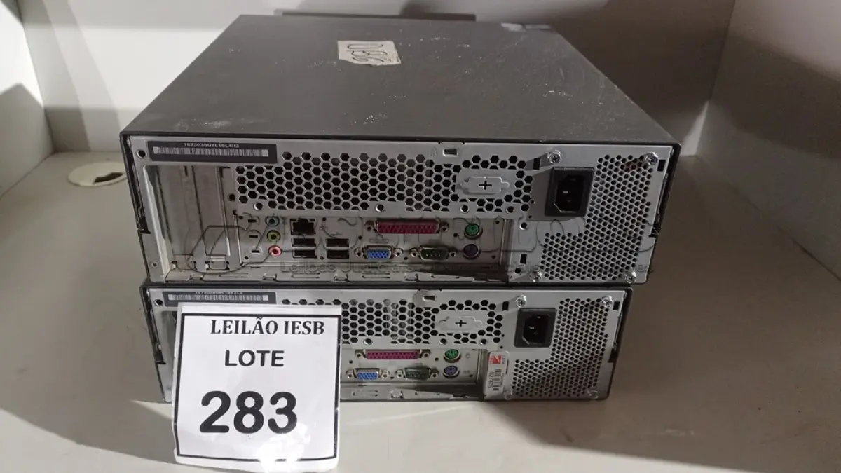 LOTE 283 - 02 CPUS LENOVO. (NO ESTADO) ATENÇÃO! FAZER A VISITAÇÃO ANTES DE ARREMATAR, NÃO SABEMOS SE FUNCIONA, LEILÃO NÃO TEM GARANTIA E NEM DEVOLUÇÃO, SUJEITO A POSSÍVEIS AVARIAS VISÍVEIS/OCULTAS E/OU AUSÊNCIA DE COMPONENTES.