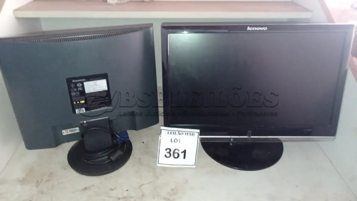 LOTE 361 - 02 MONITORES LENOVO. (NO ESTADO) ATENÇÃO! FAZER A VISITAÇÃO ANTES DE ARREMATAR, NÃO SABEMOS SE FUNCIONA, LEILÃO NÃO TEM GARANTIA E NEM DEVOLUÇÃO, SUJEITO A POSSÍVEIS AVARIAS VISÍVEIS/OCULTAS E/OU AUSÊNCIA DE COMPONENTES.