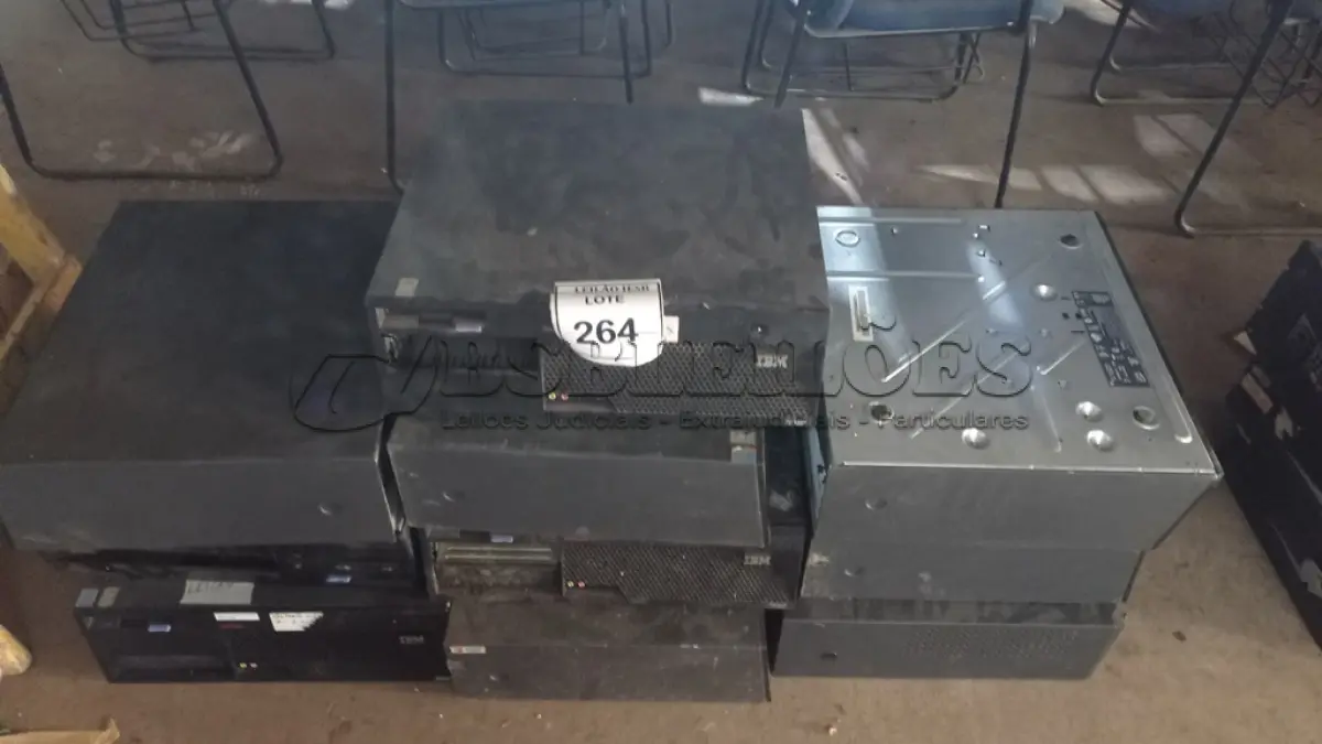 LOTE 264 - 10 CPUS IBM PARA RETIRADA DE PEÇAS. (NO ESTADO) ATENÇÃO! FAZER A VISITAÇÃO ANTES DE ARREMATAR, NÃO SABEMOS SE FUNCIONA, LEILÃO NÃO TEM GARANTIA E NEM DEVOLUÇÃO, SUJEITO A POSSÍVEIS AVARIAS VISÍVEIS/OCULTAS E/OU AUSÊNCIA DE COMPONENTES.
