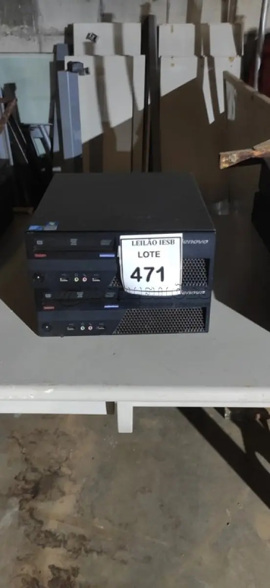 LOTE 471 - 02 CPUS LENOVO. (NO ESTADO) ATENÇÃO! FAZER A VISITAÇÃO ANTES DE ARREMATAR, NÃO SABEMOS SE FUNCIONA, LEILÃO NÃO TEM GARANTIA E NEM DEVOLUÇÃO, SUJEITO A POSSÍVEIS AVARIAS VISÍVEIS/OCULTAS E/OU AUSÊNCIA DE COMPONENTES.