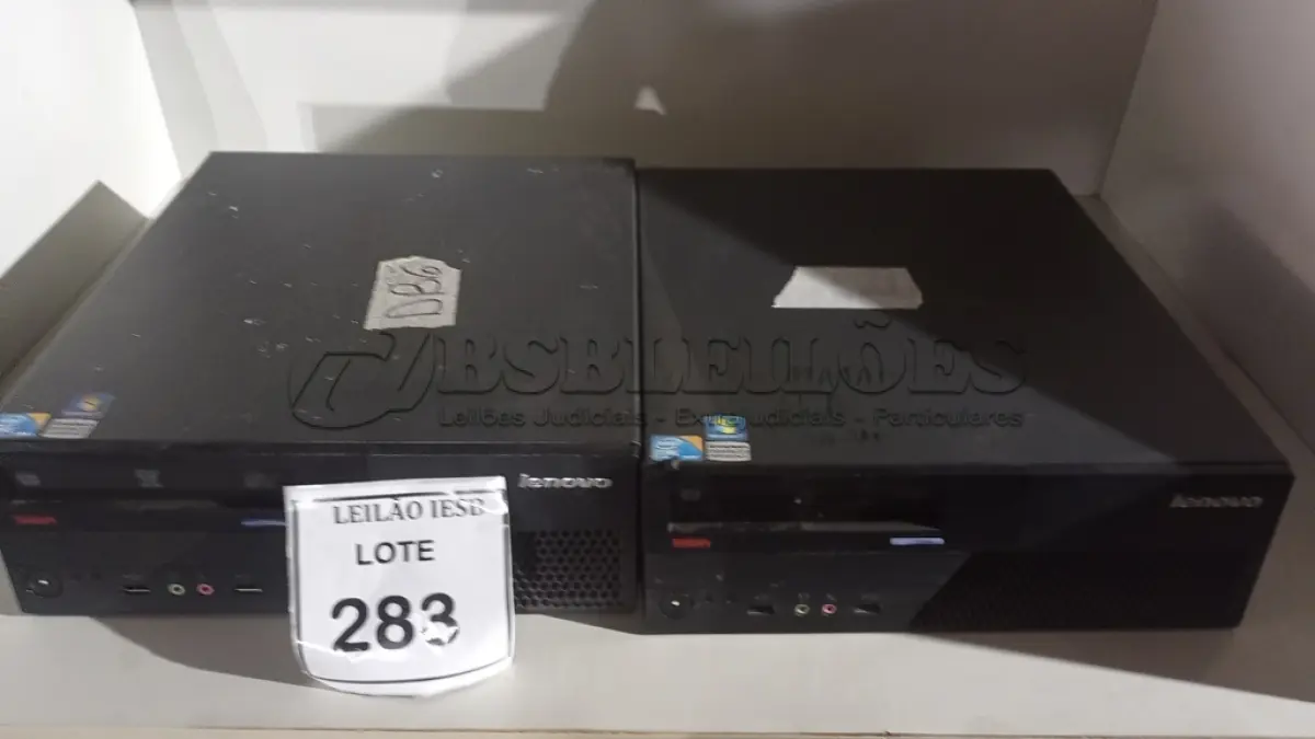 LOTE 283 - 02 CPUS LENOVO. (NO ESTADO) ATENÇÃO! FAZER A VISITAÇÃO ANTES DE ARREMATAR, NÃO SABEMOS SE FUNCIONA, LEILÃO NÃO TEM GARANTIA E NEM DEVOLUÇÃO, SUJEITO A POSSÍVEIS AVARIAS VISÍVEIS/OCULTAS E/OU AUSÊNCIA DE COMPONENTES.