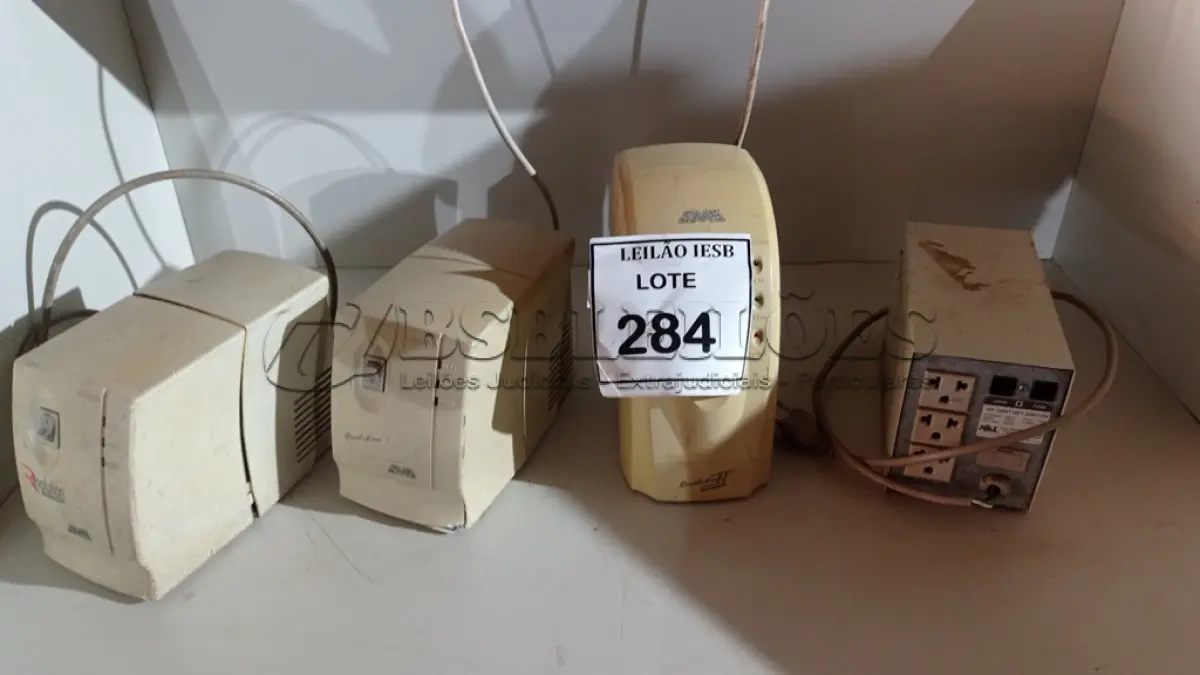 LOTE 284 - 04 ESTABILIZADORES DIVERSOS. (NO ESTADO) ATENÇÃO! FAZER A VISITAÇÃO ANTES DE ARREMATAR, NÃO SABEMOS SE FUNCIONA, LEILÃO NÃO TEM GARANTIA E NEM DEVOLUÇÃO, SUJEITO A POSSÍVEIS AVARIAS VISÍVEIS/OCULTAS E/OU AUSÊNCIA DE COMPONENTES.