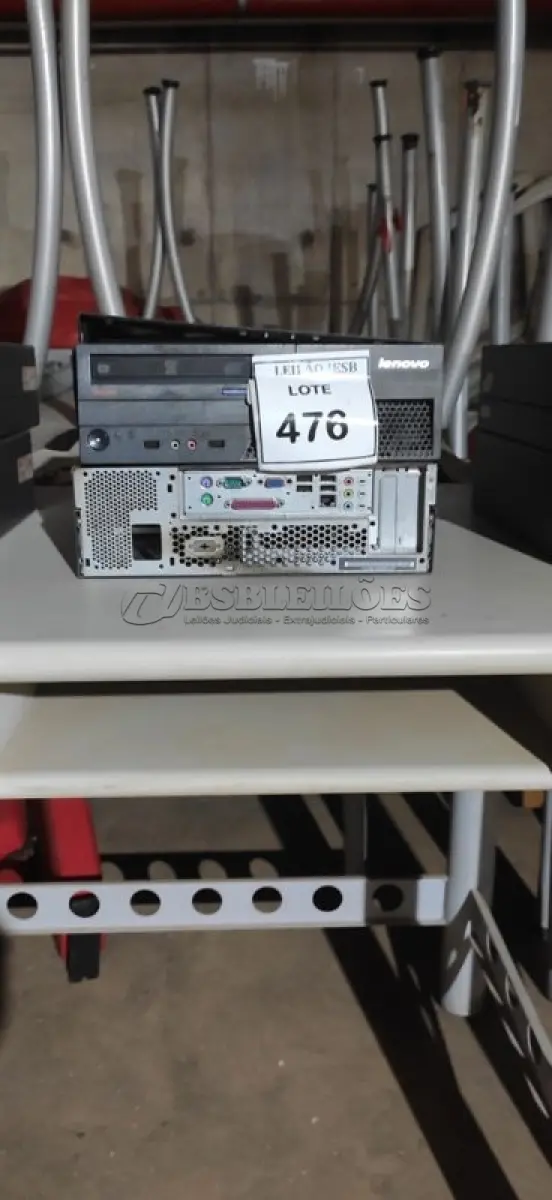 LOTE 476 - 02 CPUS LENOVO. (NO ESTADO) ATENÇÃO! FAZER A VISITAÇÃO ANTES DE ARREMATAR, NÃO SABEMOS SE FUNCIONA, LEILÃO NÃO TEM GARANTIA E NEM DEVOLUÇÃO, SUJEITO A POSSÍVEIS AVARIAS VISÍVEIS/OCULTAS E/OU AUSÊNCIA DE COMPONENTES.