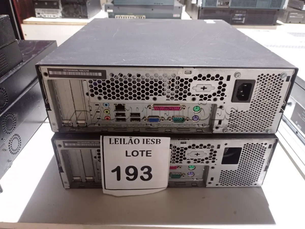 LOTE 193 - 02 CPUS LENOVO. (NO ESTADO) ATENÇÃO! FAZER A VISITAÇÃO ANTES DE ARREMATAR, NÃO SABEMOS SE FUNCIONA, LEILÃO NÃO TEM GARANTIA E NEM DEVOLUÇÃO, SUJEITO A POSSÍVEIS AVARIAS VISÍVEIS/OCULTAS E/OU AUSÊNCIA DE COMPONENTES.