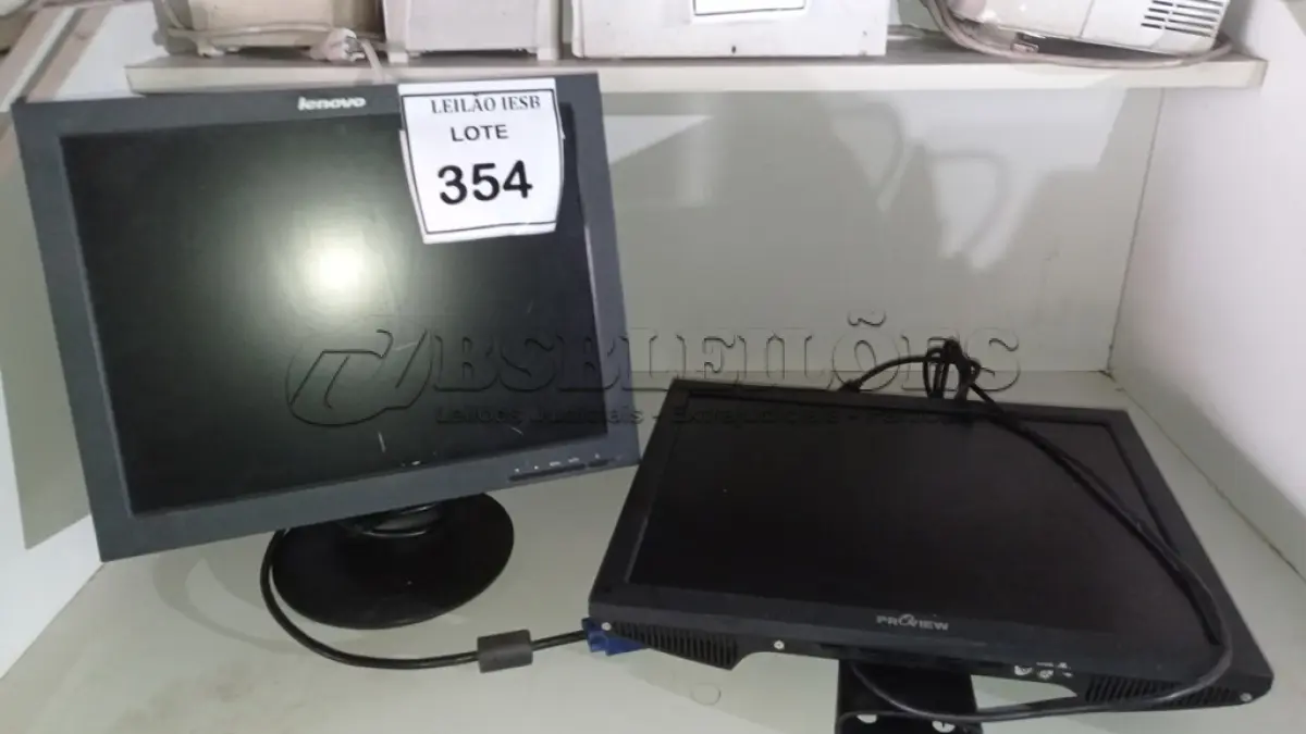 LOTE 354 - 01 MONITOR LENOVO E 01 MONITOR PROVIEW. (NO ESTADO) ATENÇÃO! FAZER A VISITAÇÃO ANTES DE ARREMATAR, NÃO SABEMOS SE FUNCIONA, LEILÃO NÃO TEM GARANTIA E NEM DEVOLUÇÃO, SUJEITO A POSSÍVEIS AVARIAS VISÍVEIS/OCULTAS E/OU AUSÊNCIA DE COMPONENTES.