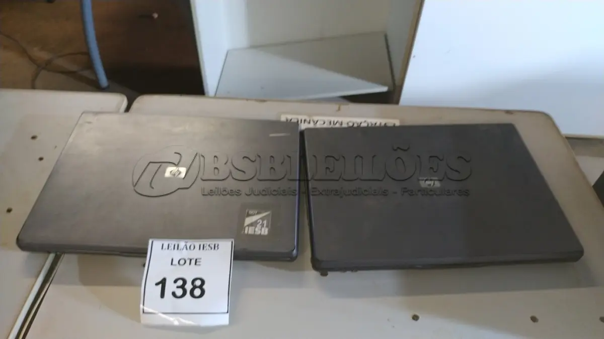 LOTE 138 - 02 NOTEBOOKS HP SEM FONTE. (NO ESTADO) ATENÇÃO! FAZER A VISITAÇÃO ANTES DE ARREMATAR, NÃO SABEMOS SE FUNCIONA, LEILÃO NÃO TEM GARANTIA E NEM DEVOLUÇÃO, SUJEITO A POSSÍVEIS AVARIAS VISÍVEIS/OCULTAS E/OU AUSÊNCIA DE COMPONENTES.