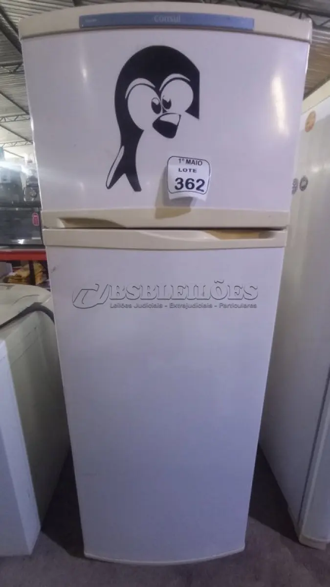 LOTE 362 - 01 GELADEIRA 220V MARCA CONSUL. (NO ESTADO) ATENÇÃO! FAZER A VISITAÇÃO ANTES DE ARREMATAR, NÃO SABEMOS SE FUNCIONA, LEILÃO NÃO TEM GARANTIA E NEM DEVOLUÇÃO, SUJEITO A POSSÍVEIS AVARIAS VISÍVEIS/OCULTAS E/OU AUSÊNCIA DE COMPONENTES.