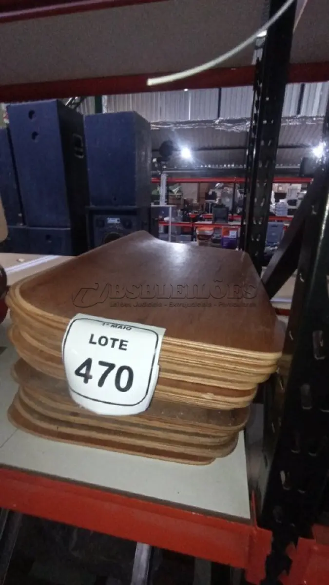 LOTE 470 - 20 PLACAS DE MADEIRA. (NO ESTADO) ATENÇÃO! FAZER A VISITAÇÃO ANTES DE ARREMATAR, NÃO SABEMOS SE FUNCIONA, LEILÃO NÃO TEM GARANTIA E NEM DEVOLUÇÃO, SUJEITO A POSSÍVEIS AVARIAS VISÍVEIS/OCULTAS E/OU AUSÊNCIA DE COMPONENTES.