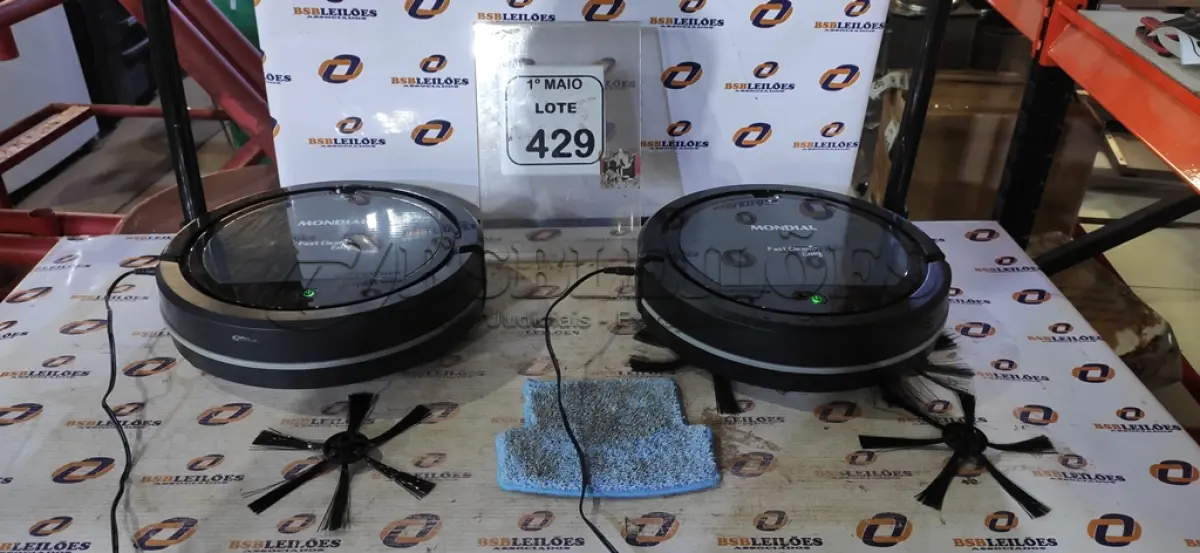 LOTE 429 - 02 ASPIRADORES ROBÔ MARCA MONDIAL. (NO ESTADO) ATENÇÃO! FAZER A VISITAÇÃO ANTES DE ARREMATAR, NÃO SABEMOS SE FUNCIONA, LEILÃO NÃO TEM GARANTIA E NEM DEVOLUÇÃO, SUJEITO A POSSÍVEIS AVARIAS VISÍVEIS/OCULTAS E/OU AUSÊNCIA DE COMPONENTES.
