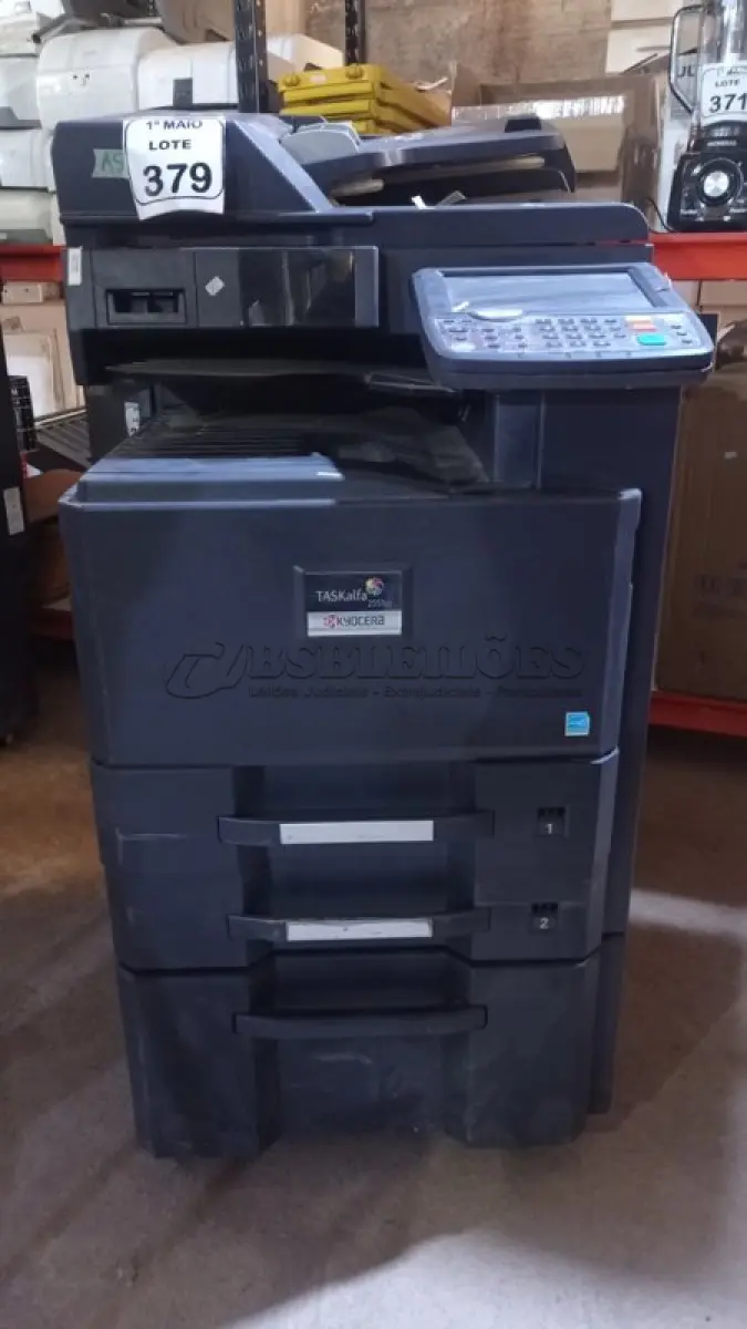 LOTE 379 - 01 COPIADORA TASKALFA 2551CI 110V MARCA KYOCERA. (NO ESTADO) ATENÇÃO! FAZER A VISITAÇÃO ANTES DE ARREMATAR, NÃO SABEMOS SE FUNCIONA, LEILÃO NÃO TEM GARANTIA E NEM DEVOLUÇÃO, SUJEITO A POSSÍVEIS AVARIAS VISÍVEIS/OCULTAS E/OU AUSÊNCIA DE COMPONENTES.