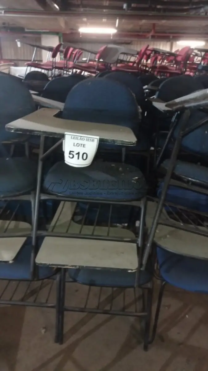 LOTE 510 - 10 CADEIRAS UNIVERSITÁRIAS. (NO ESTADO) ATENÇÃO! FAZER A VISITAÇÃO ANTES DE ARREMATAR, NÃO SABEMOS SE FUNCIONA, LEILÃO NÃO TEM GARANTIA E NEM DEVOLUÇÃO, SUJEITO A POSSÍVEIS AVARIAS VISÍVEIS/OCULTAS E/OU AUSÊNCIA DE COMPONENTES.