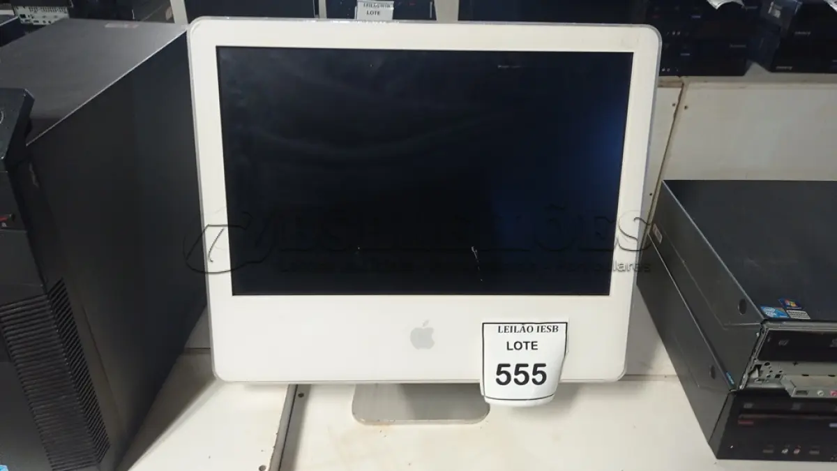 LOTE 555 - 01 IMAC. (NO ESTADO) ATENÇÃO! FAZER A VISITAÇÃO ANTES DE ARREMATAR, NÃO SABEMOS SE FUNCIONA, LEILÃO NÃO TEM GARANTIA E NEM DEVOLUÇÃO, SUJEITO A POSSÍVEIS AVARIAS VISÍVEIS/OCULTAS E/OU AUSÊNCIA DE COMPONENTES.