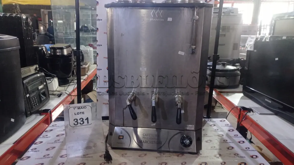 LOTE 331 - 01 CAFETERIA INDUSTRIAL EM INOX. (NO ESTADO) ATENÇÃO! FAZER A VISITAÇÃO ANTES DE ARREMATAR, NÃO SABEMOS SE FUNCIONA, LEILÃO NÃO TEM GARANTIA E NEM DEVOLUÇÃO, SUJEITO A POSSÍVEIS AVARIAS VISÍVEIS/OCULTAS E/OU AUSÊNCIA DE COMPONENTES.