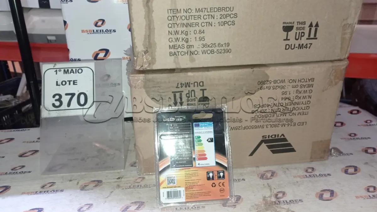 LOTE 370 - 01 LOTE COM VÁRIAS LÂMPADAS MINI GLOBO 25W MARCA DURACELL. (NO ESTADO) ATENÇÃO! FAZER A VISITAÇÃO ANTES DE ARREMATAR, NÃO SABEMOS SE FUNCIONA, LEILÃO NÃO TEM GARANTIA E NEM DEVOLUÇÃO, SUJEITO A POSSÍVEIS AVARIAS VISÍVEIS/OCULTAS E/OU AUSÊNCIA DE COMPONENTES.