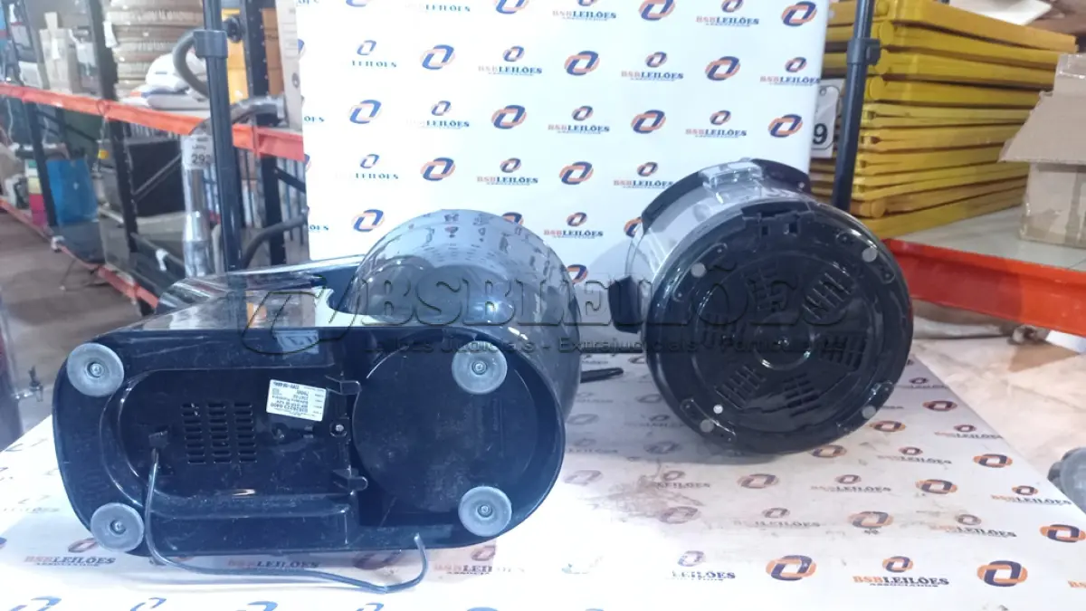LOTE 373 - 01 BATEDEIRA PLANETÁRIA 220V MARCA MONDIAL E 01 PANELA ELETRICA 220V MARCA MONDIAL. (NO ESTADO) ATENÇÃO! FAZER A VISITAÇÃO ANTES DE ARREMATAR, NÃO SABEMOS SE FUNCIONA, LEILÃO NÃO TEM GARANTIA E NEM DEVOLUÇÃO, SUJEITO A POSSÍVEIS AVARIAS VISÍVEIS/OCULTAS E/OU AUSÊNCIA DE COMPONENTES.
