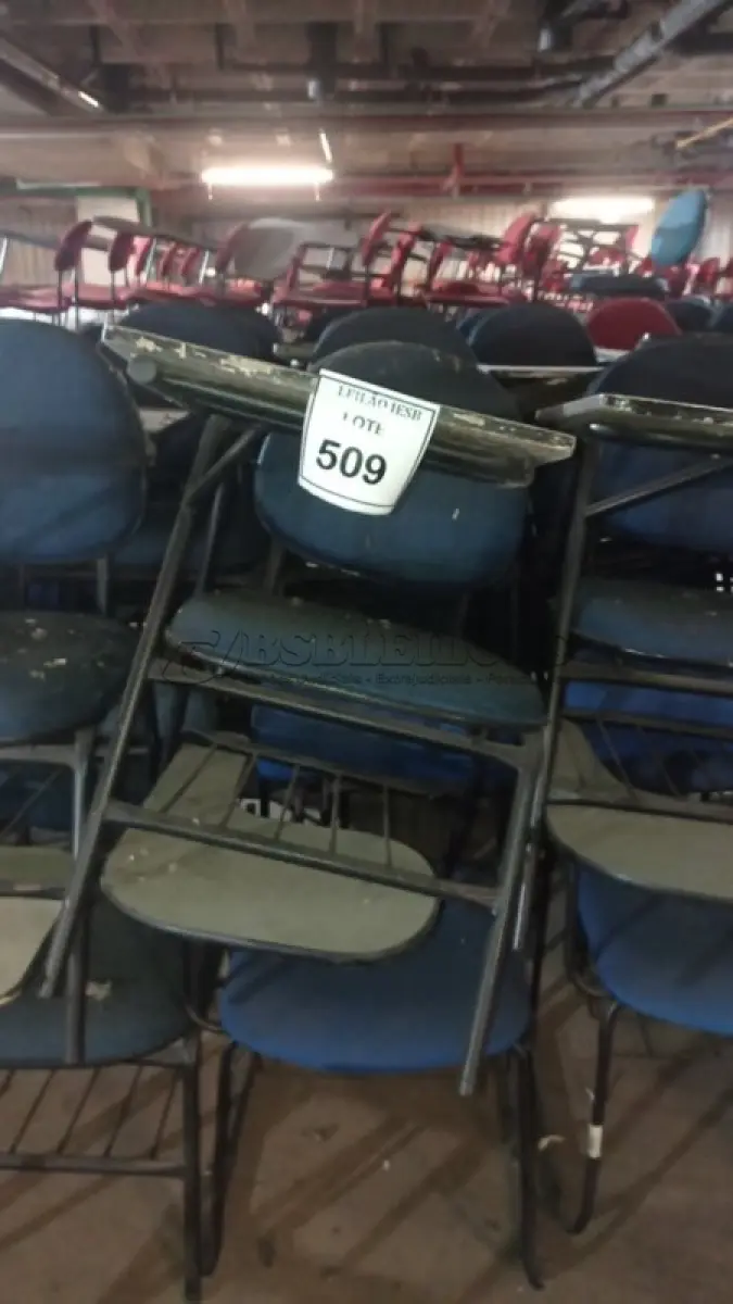 LOTE 509 - 10 CADEIRAS UNIVERSITÁRIAS. (NO ESTADO) ATENÇÃO! FAZER A VISITAÇÃO ANTES DE ARREMATAR, NÃO SABEMOS SE FUNCIONA, LEILÃO NÃO TEM GARANTIA E NEM DEVOLUÇÃO, SUJEITO A POSSÍVEIS AVARIAS VISÍVEIS/OCULTAS E/OU AUSÊNCIA DE COMPONENTES.