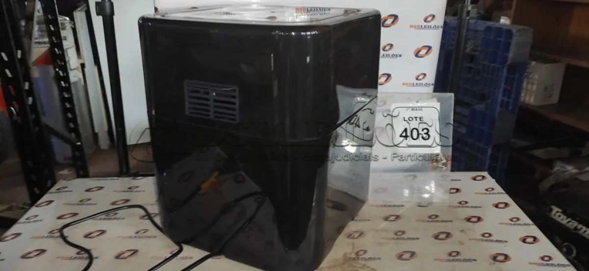 LOTE 403 - 01 AIR FRYER + FORNO 12L 220V MARCA MONDIAL. (NO ESTADO) ATENÇÃO! FAZER A VISITAÇÃO ANTES DE ARREMATAR, NÃO SABEMOS SE FUNCIONA, LEILÃO NÃO TEM GARANTIA E NEM DEVOLUÇÃO, SUJEITO A POSSÍVEIS AVARIAS VISÍVEIS/OCULTAS E/OU AUSÊNCIA DE COMPONENTES.