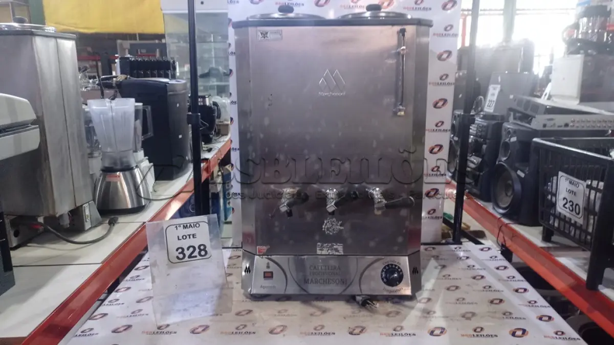 LOTE 328 - 01 CAFETERIA INDUSTRIAL EM INOX. (NO ESTADO) ATENÇÃO! FAZER A VISITAÇÃO ANTES DE ARREMATAR, NÃO SABEMOS SE FUNCIONA, LEILÃO NÃO TEM GARANTIA E NEM DEVOLUÇÃO, SUJEITO A POSSÍVEIS AVARIAS VISÍVEIS/OCULTAS E/OU AUSÊNCIA DE COMPONENTES.