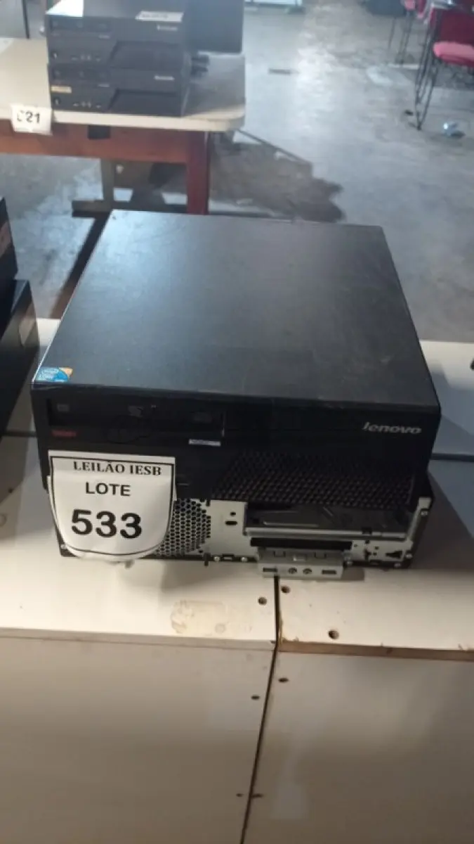 LOTE 533 - 02 CPUS LENOVO. (NO ESTADO) ATENÇÃO! FAZER A VISITAÇÃO ANTES DE ARREMATAR, NÃO SABEMOS SE FUNCIONA, LEILÃO NÃO TEM GARANTIA E NEM DEVOLUÇÃO, SUJEITO A POSSÍVEIS AVARIAS VISÍVEIS/OCULTAS E/OU AUSÊNCIA DE COMPONENTES.