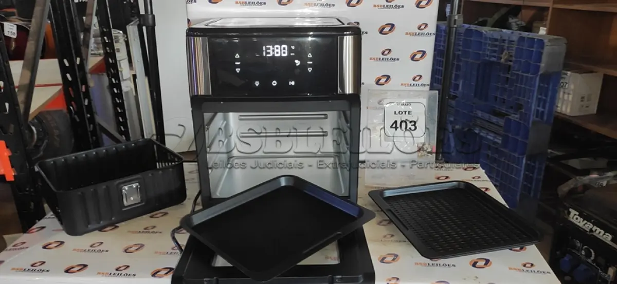 LOTE 403 - 01 AIR FRYER + FORNO 12L 220V MARCA MONDIAL. (NO ESTADO) ATENÇÃO! FAZER A VISITAÇÃO ANTES DE ARREMATAR, NÃO SABEMOS SE FUNCIONA, LEILÃO NÃO TEM GARANTIA E NEM DEVOLUÇÃO, SUJEITO A POSSÍVEIS AVARIAS VISÍVEIS/OCULTAS E/OU AUSÊNCIA DE COMPONENTES.