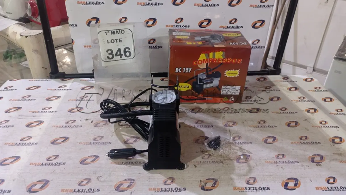 LOTE 346 - 01 COMPRESSOR DE AR DC 12V. (NO ESTADO) ATENÇÃO! FAZER A VISITAÇÃO ANTES DE ARREMATAR, NÃO SABEMOS SE FUNCIONA, LEILÃO NÃO TEM GARANTIA E NEM DEVOLUÇÃO, SUJEITO A POSSÍVEIS AVARIAS VISÍVEIS/OCULTAS E/OU AUSÊNCIA DE COMPONENTES.