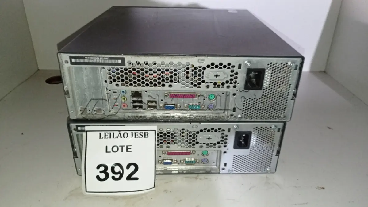 LOTE 392 - 02 CPUS LENOVO. (NO ESTADO) ATENÇÃO! FAZER A VISITAÇÃO ANTES DE ARREMATAR, NÃO SABEMOS SE FUNCIONA, LEILÃO NÃO TEM GARANTIA E NEM DEVOLUÇÃO, SUJEITO A POSSÍVEIS AVARIAS VISÍVEIS/OCULTAS E/OU AUSÊNCIA DE COMPONENTES.