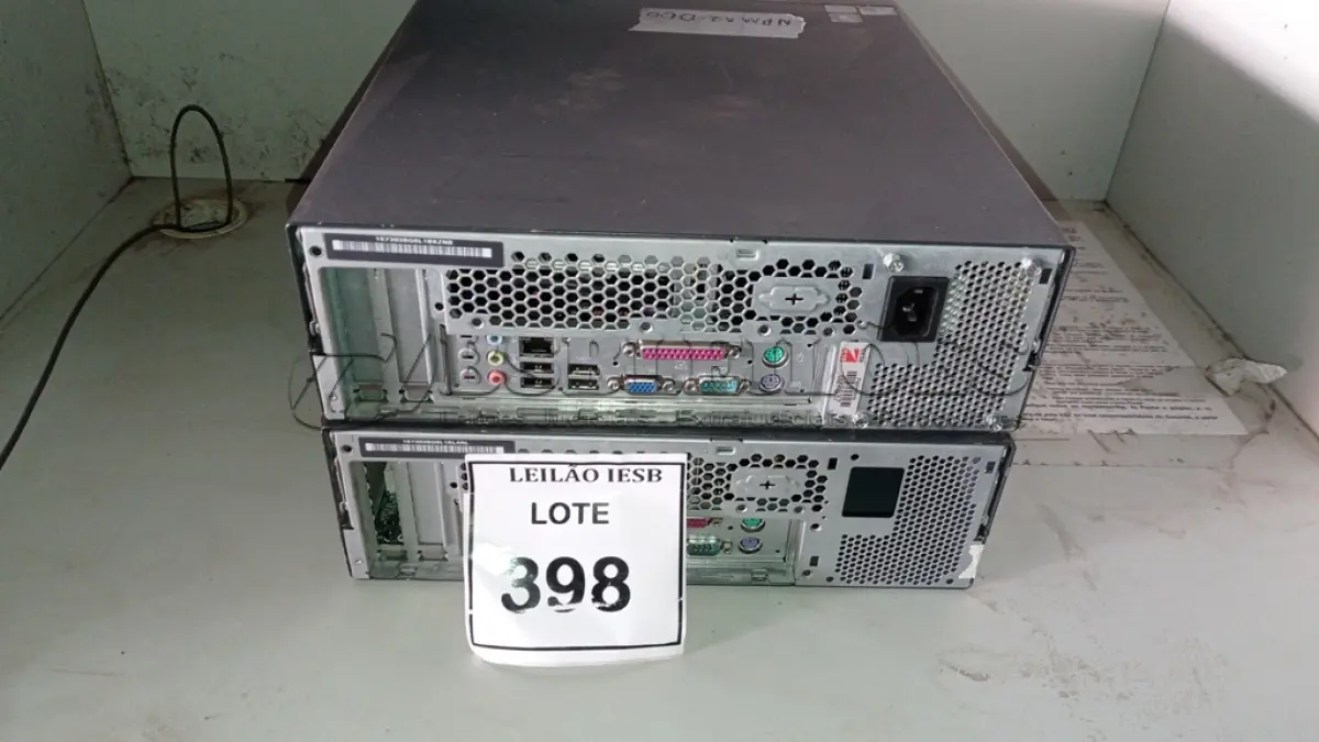 LOTE 398 - 02 CPUS LENOVO. (NO ESTADO) ATENÇÃO! FAZER A VISITAÇÃO ANTES DE ARREMATAR, NÃO SABEMOS SE FUNCIONA, LEILÃO NÃO TEM GARANTIA E NEM DEVOLUÇÃO, SUJEITO A POSSÍVEIS AVARIAS VISÍVEIS/OCULTAS E/OU AUSÊNCIA DE COMPONENTES.