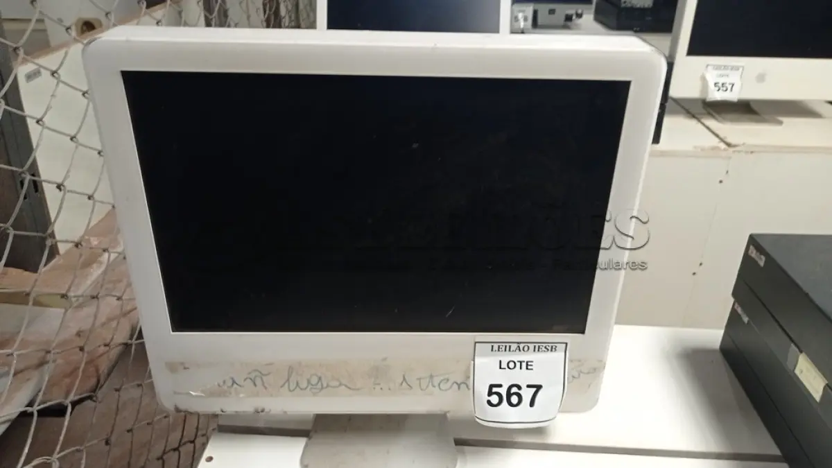 LOTE 567 - 01 IMAC. (NO ESTADO) ATENÇÃO! FAZER A VISITAÇÃO ANTES DE ARREMATAR, NÃO SABEMOS SE FUNCIONA, LEILÃO NÃO TEM GARANTIA E NEM DEVOLUÇÃO, SUJEITO A POSSÍVEIS AVARIAS VISÍVEIS/OCULTAS E/OU AUSÊNCIA DE COMPONENTES.